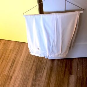 Tommy Bahama dress pants white beautiful never worn. Beautiful